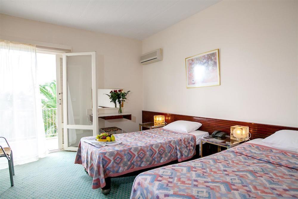 Hotel Theoxenia Anex Missolonghi Exterior photo